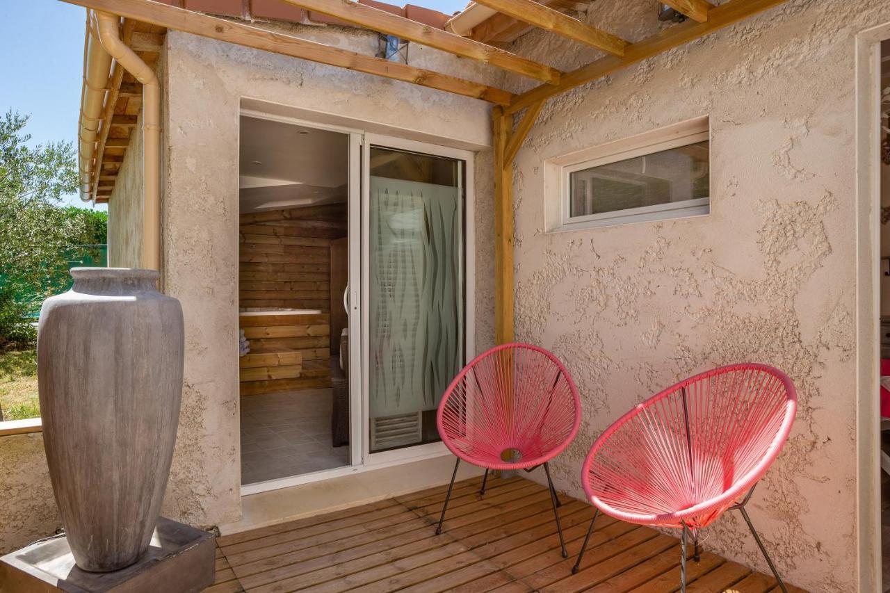 Bed and Breakfast Le Comptoir Des Ecoliers Gemozac Экстерьер фото