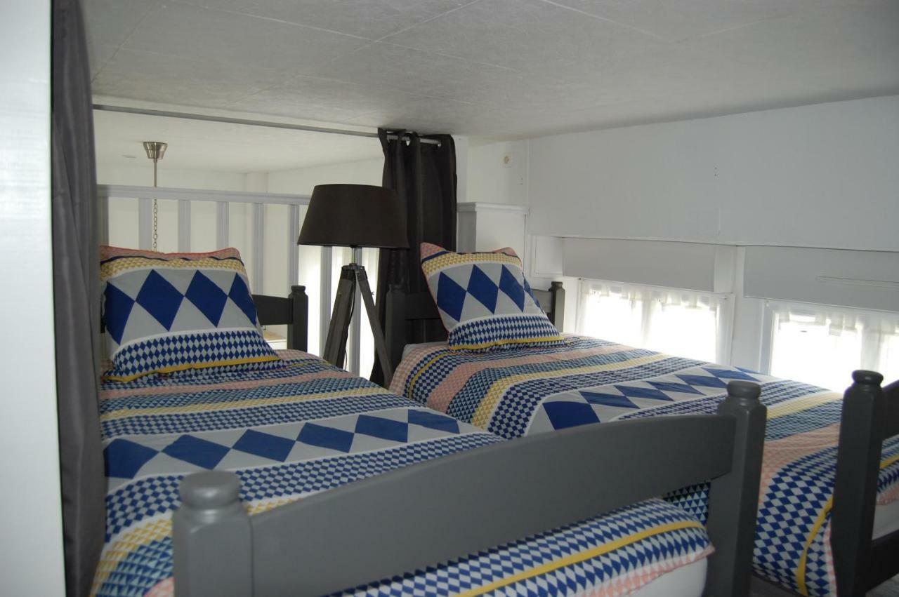 Bed and Breakfast Le Comptoir Des Ecoliers Gemozac Экстерьер фото